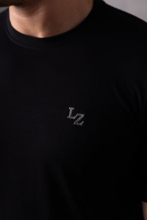 Camiseta Slim Bordada LZ - Preta